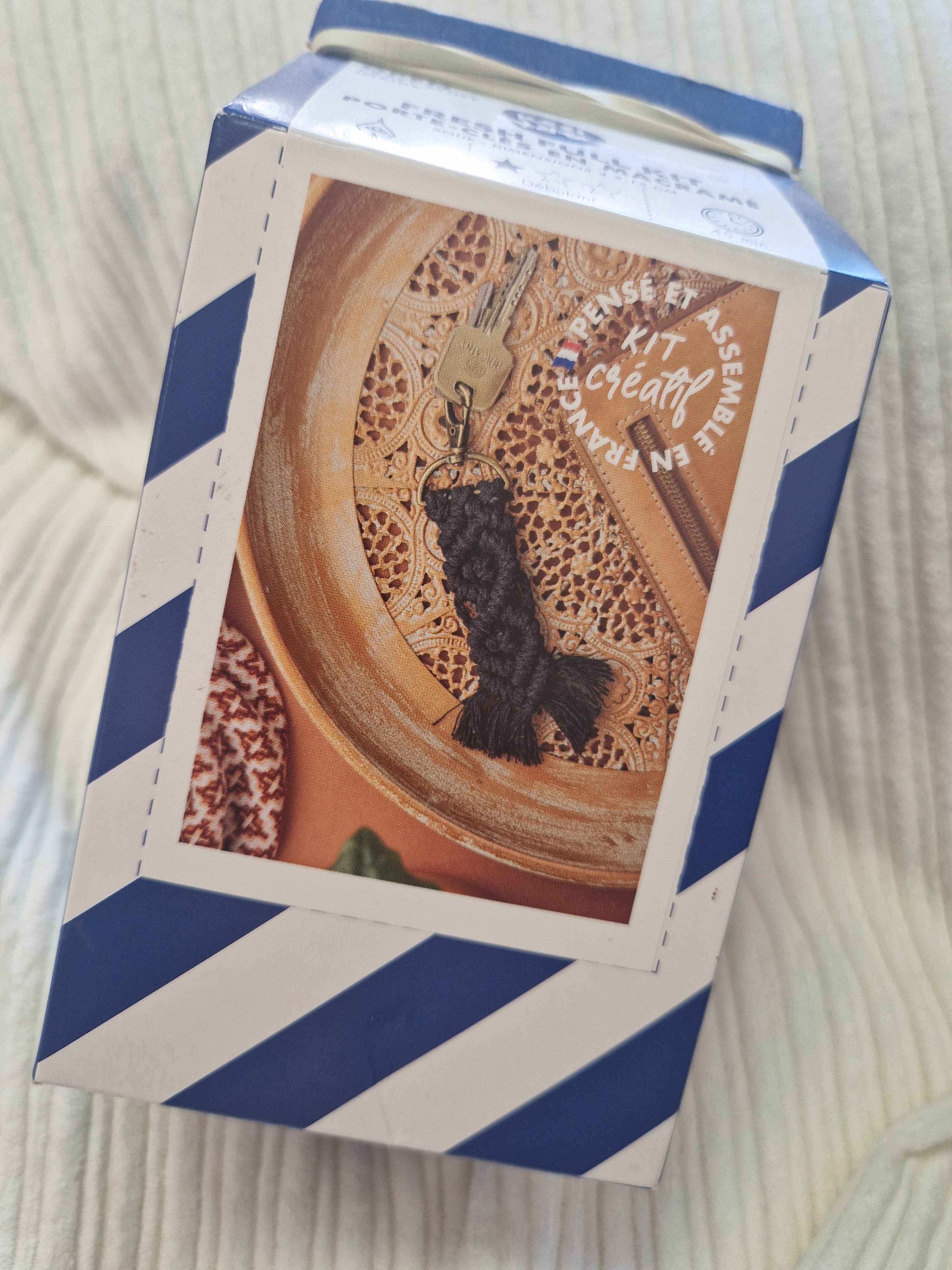 KIT CREATF - PORTE-CLES EN MACRAME