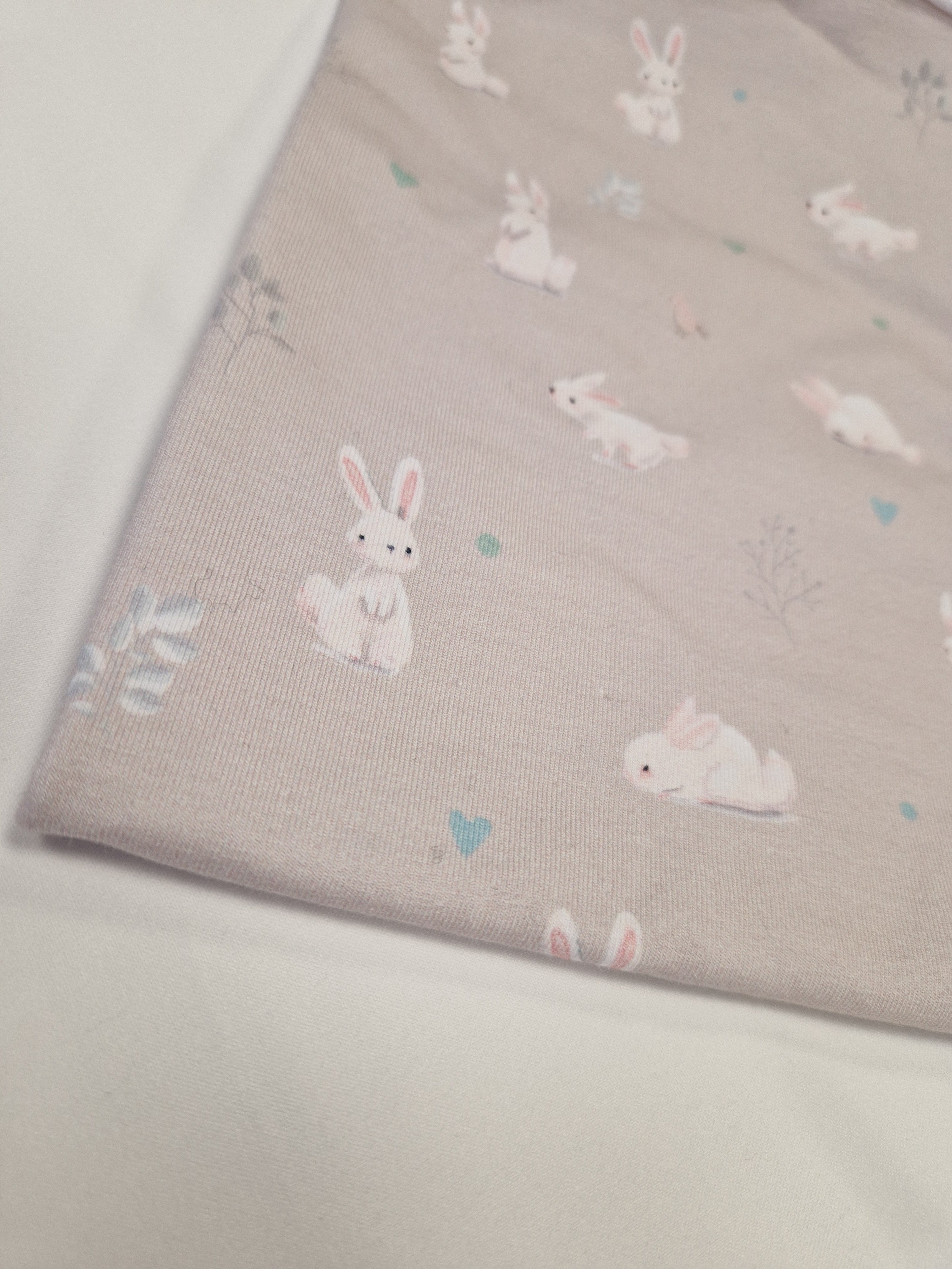 Coupon jersey lapin fond beige