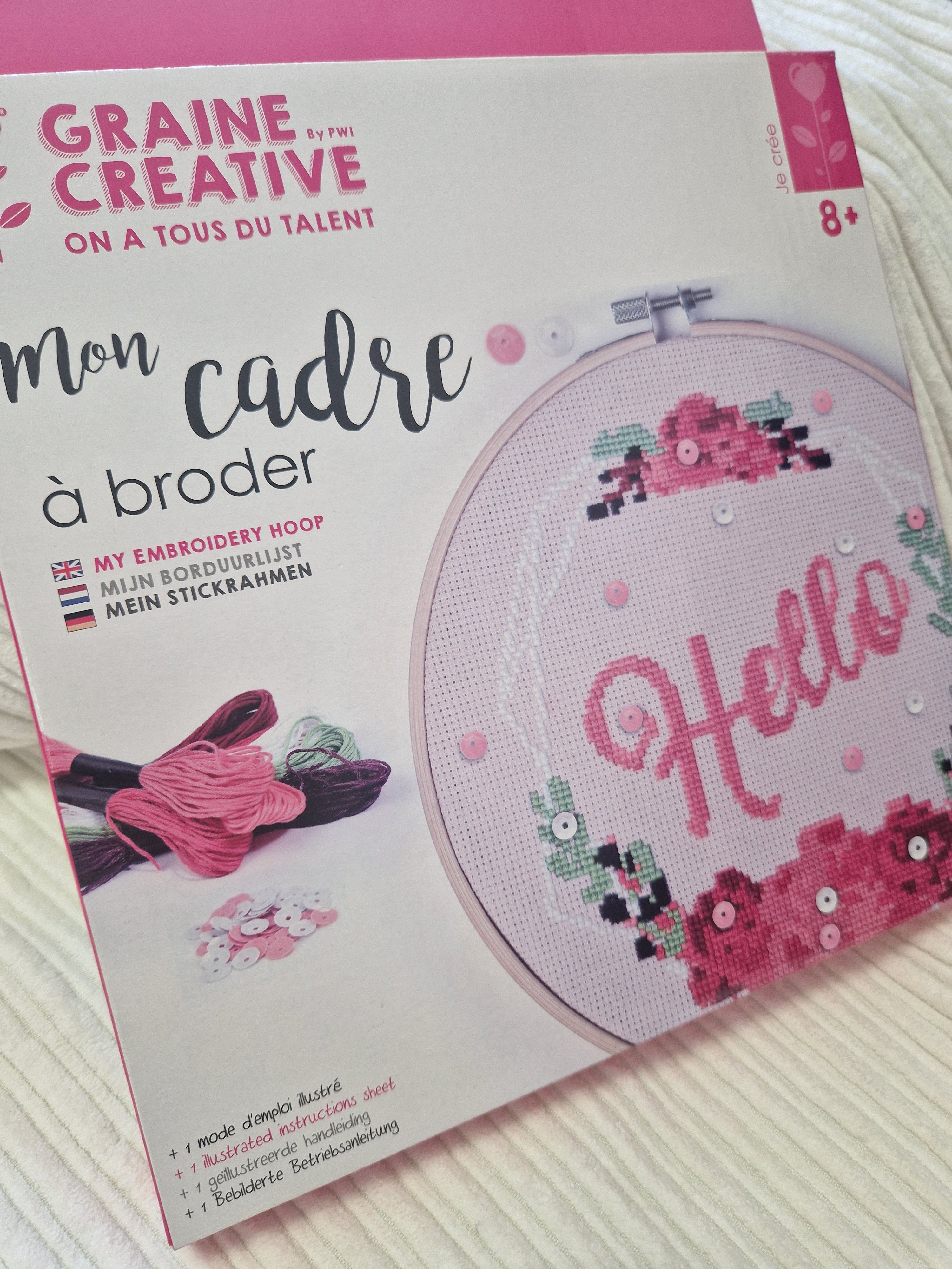 KIT CREATIF - MON CADRE A BRODER 🌸 HELLO